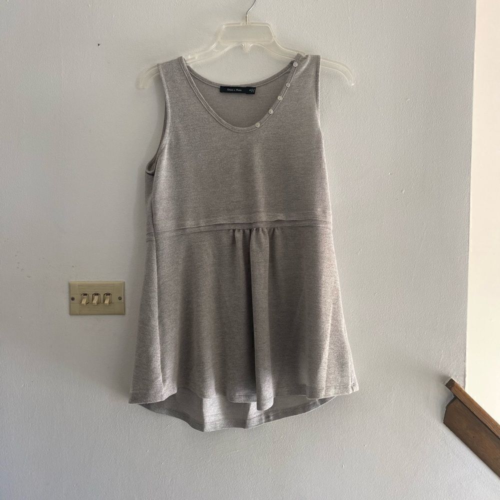 Doe & Rae Grey Sleeveless Tank Top Button Detail Size Small Casual Neutral